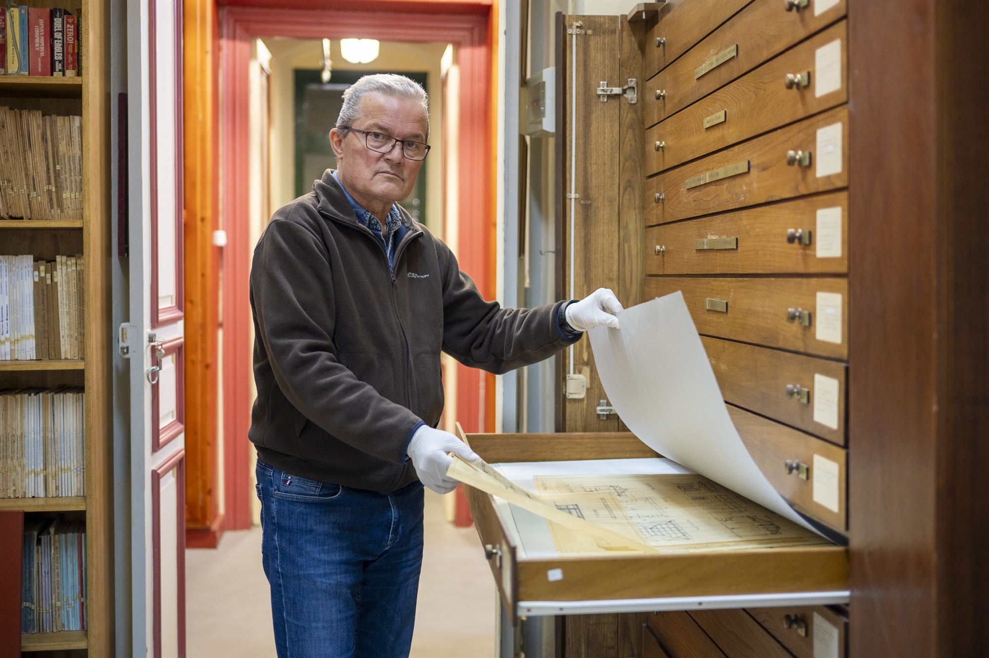 Λέρος: Δραπετεύοντας από τους ίσκιους του ασύλου-2