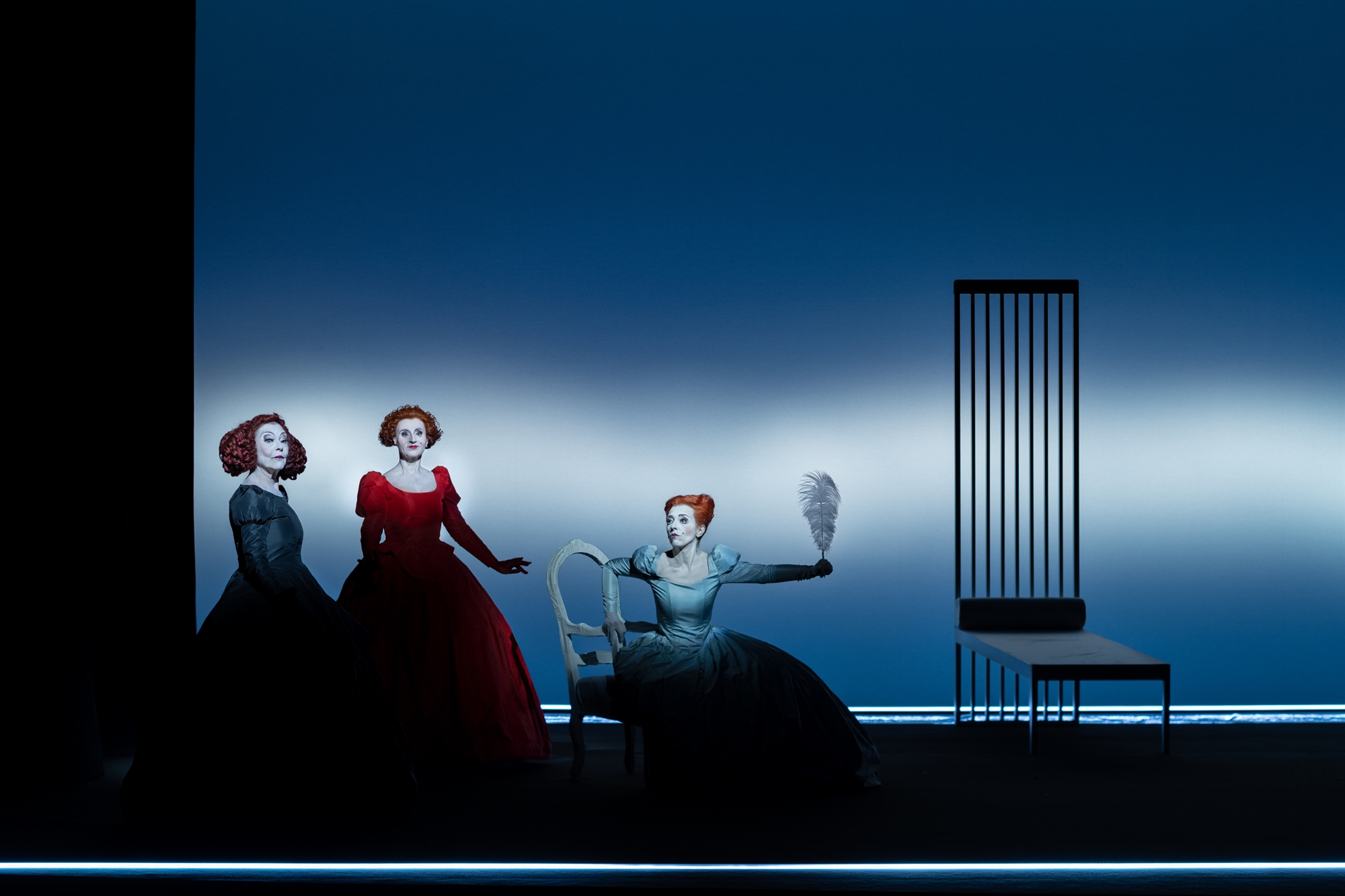 Λουκία Μιχαλοπούλου στην «Κ»: Το θέατρο της φόρμας και ο Μπομπ Ουίλσον-1