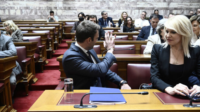 εντός-και-εκτός-ο-βασιλικός-η-cia-και-η-17-ν-562759132