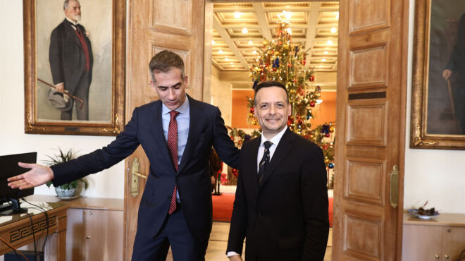 εντός-και-εκτός-ο-κώστας-σημίτης-και-ο-562805503