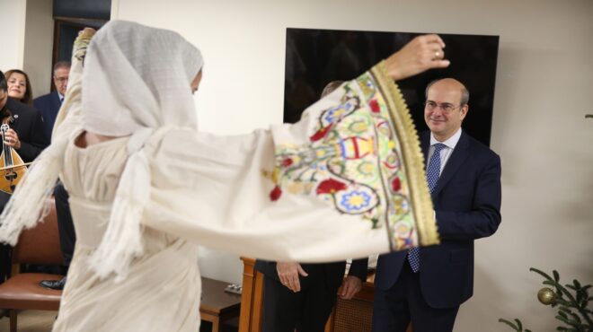 εντός-και-εκτός-ο-ανδρουλάκης-κηρύσσε-562798147