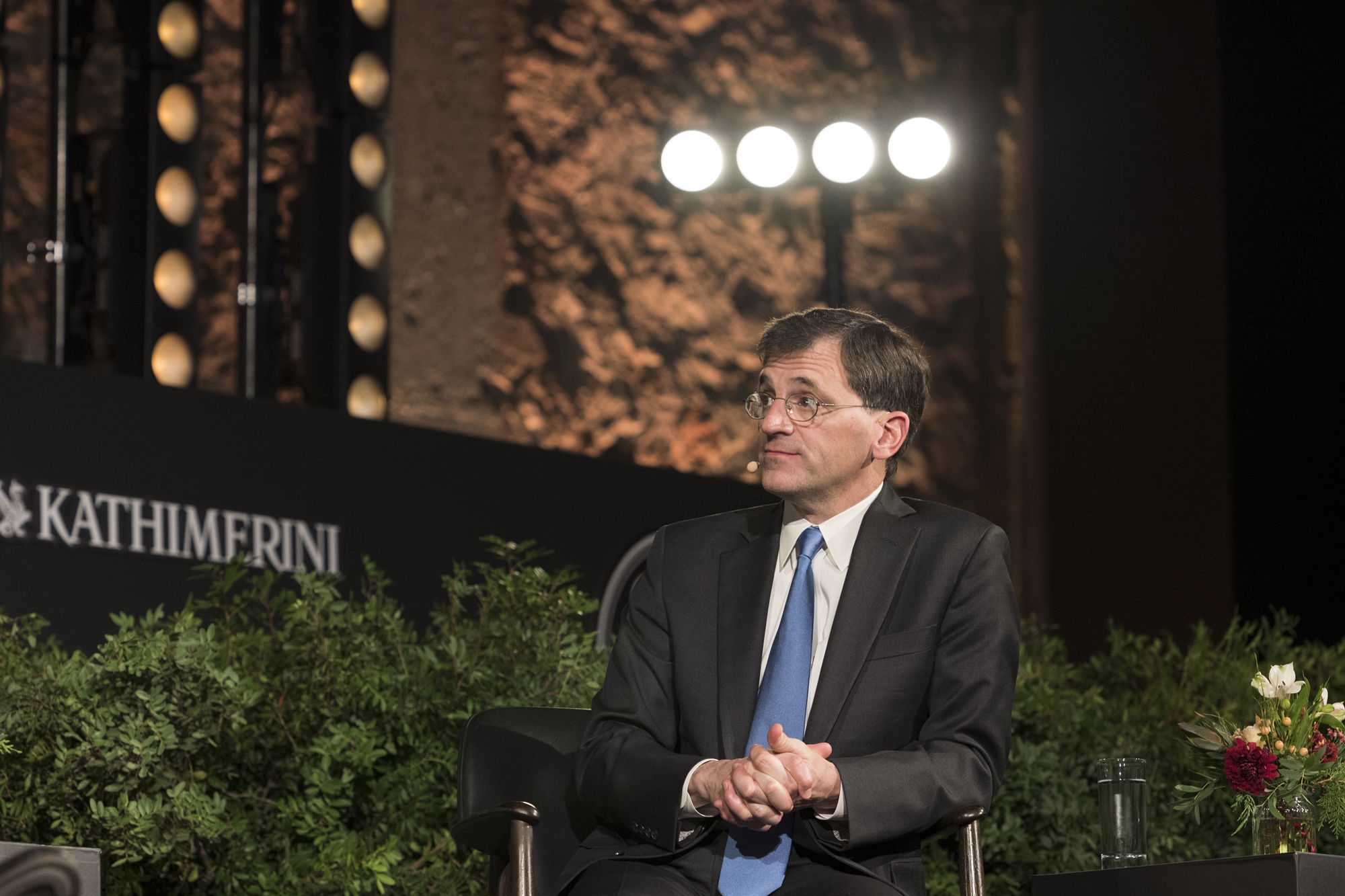 Σούζαν Γκλάσερ στην «Κ»: Ο Τραμπ μας έχει προειδοποιήσει…-1