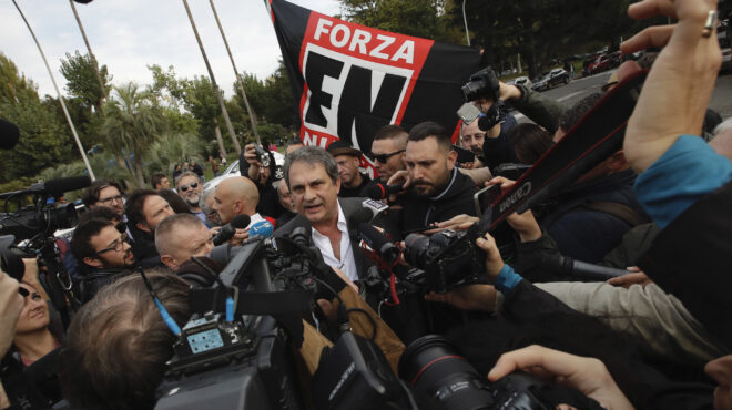 ιταλία-πολυετείς-ποινές-κατά-νεοφασι-562794049