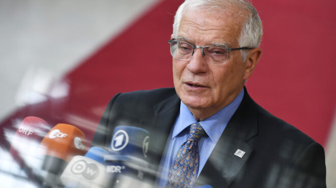 μπορέλ-ανανδρα-και-τυφλά-τα-ρωσικά-πλή-562806235