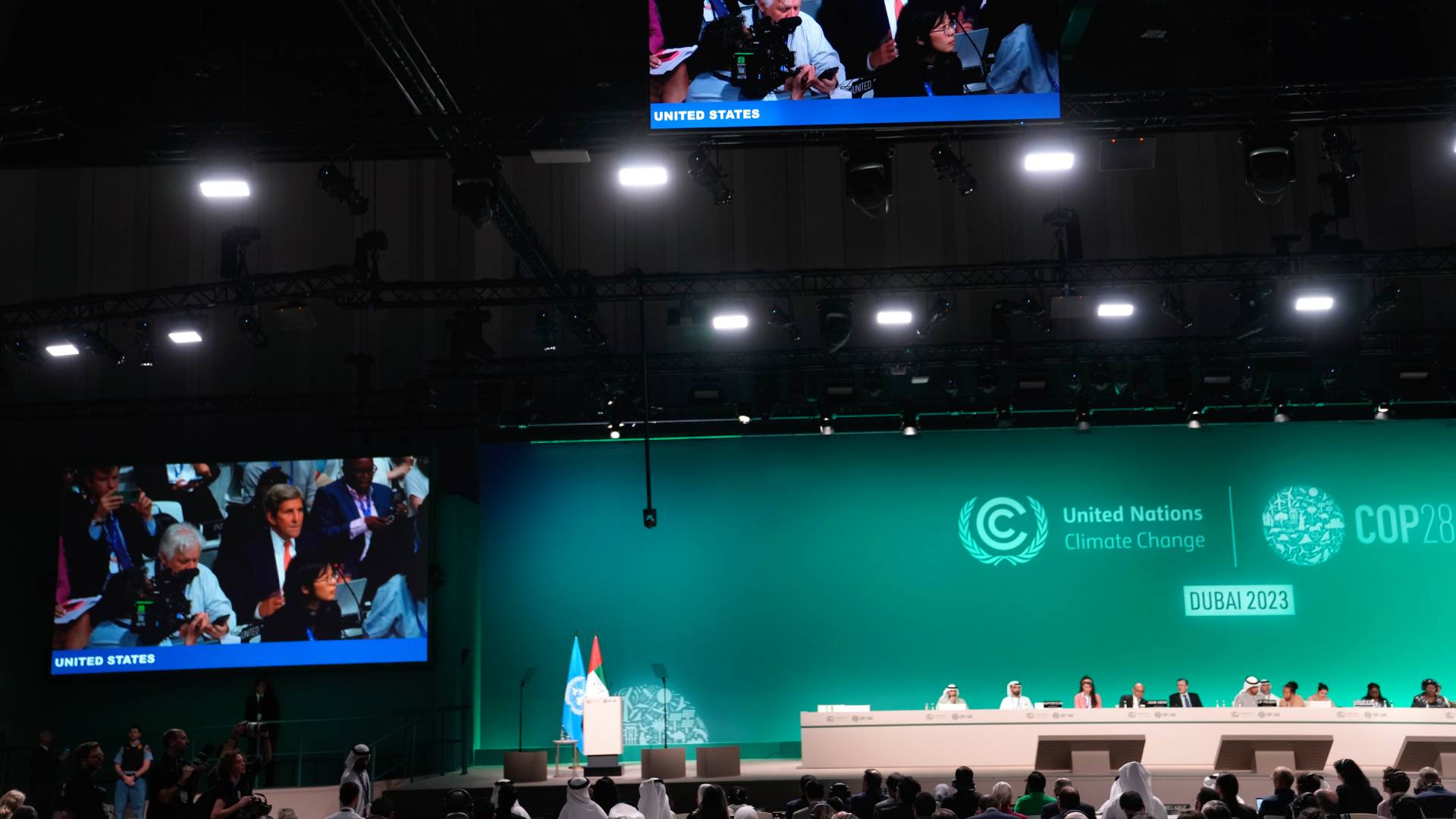 COP28: Συμφωνία – ορόσημο για «απομάκρυνση» από τα ορυκτά καύσιμα-3