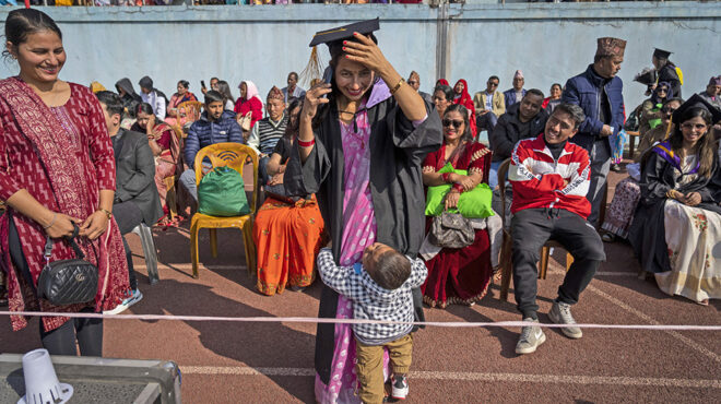 η-αποφοίτηση-της-μαμάς-562789594