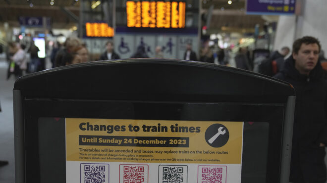 γαλλία-εληξε-η-απεργία-των-εργαζομένω-562796125