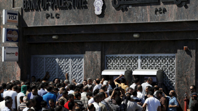 μια-ασυνήθιστη-αποστολή-το-κομβόι-που-562771762