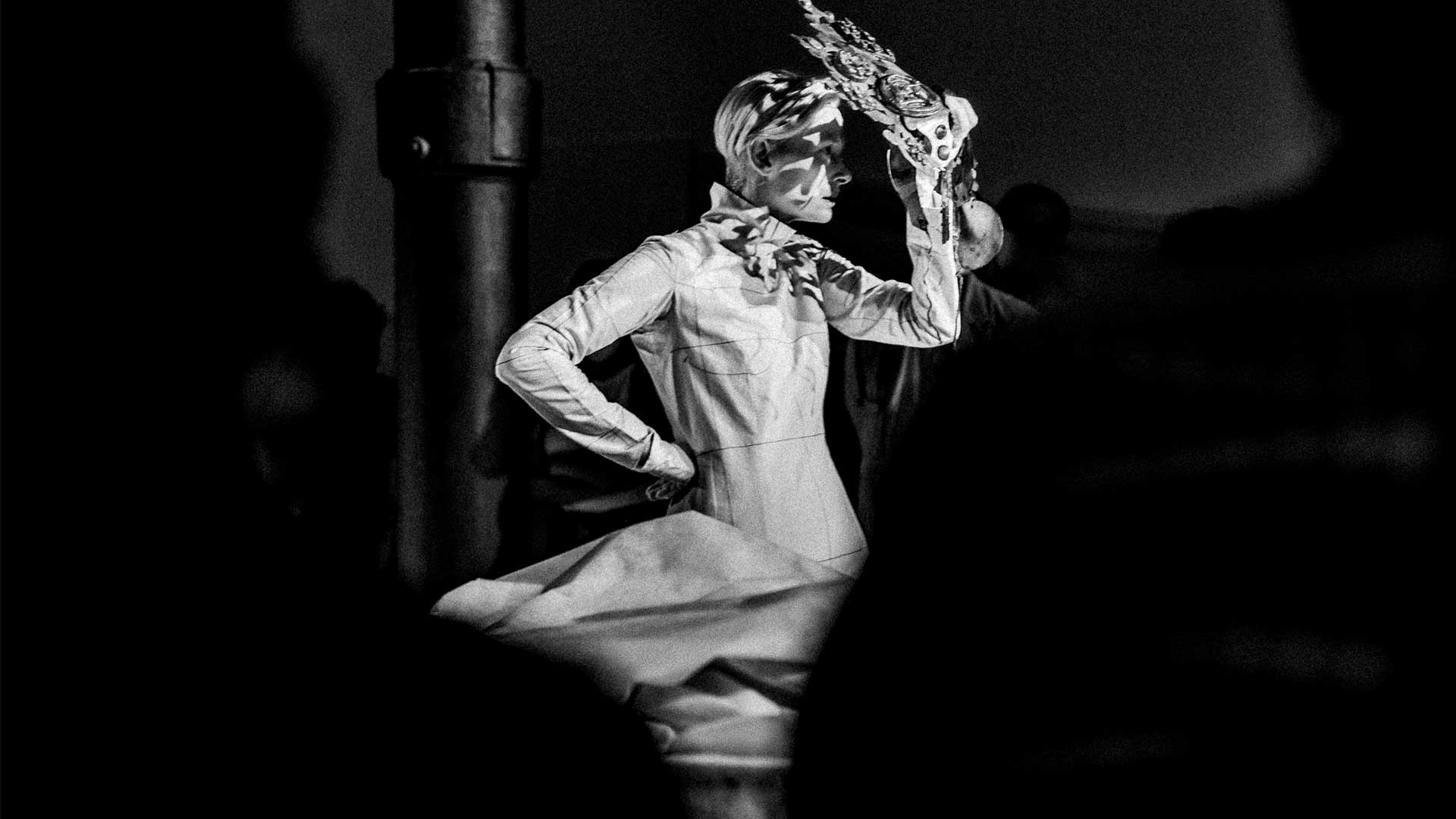 Είδαμε τη γενική πρόβα της Τίλντα Σουίντον στη Στέγη-1