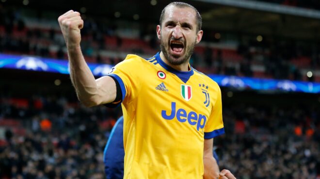 ο-κιελίνι-κρέμασε-τους-επιδέσμους-και-562778800