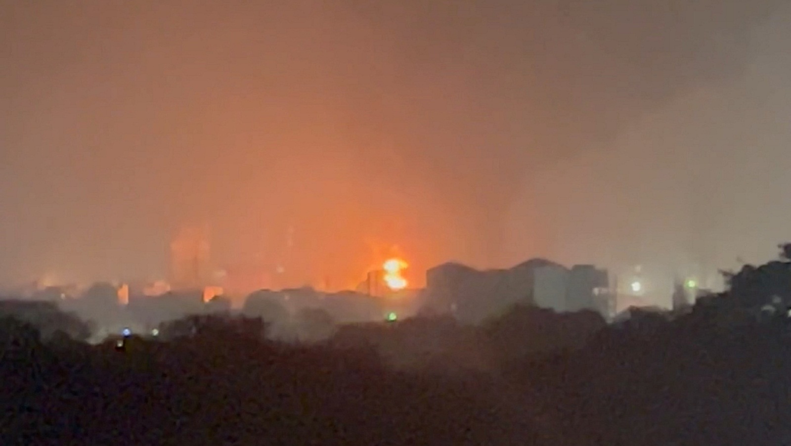 Γουινέα: Τουλάχιστον οκτώ νεκροί από έκρηξη σε τερματικό σταθμό πετρελαίου-1