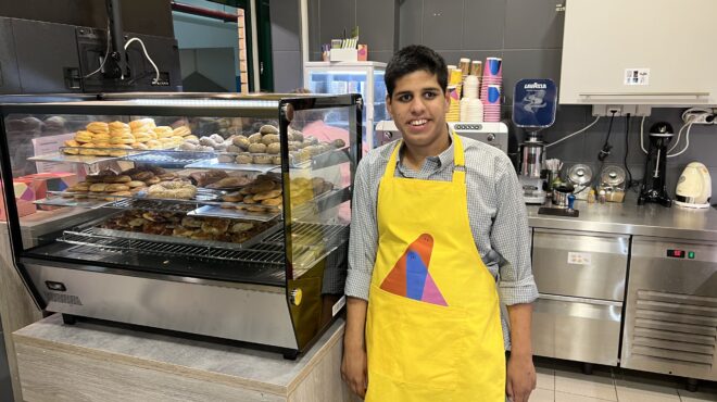 νέοι-με-αναπηρία-ιδρύουν-και-εργάζοντ-562769641