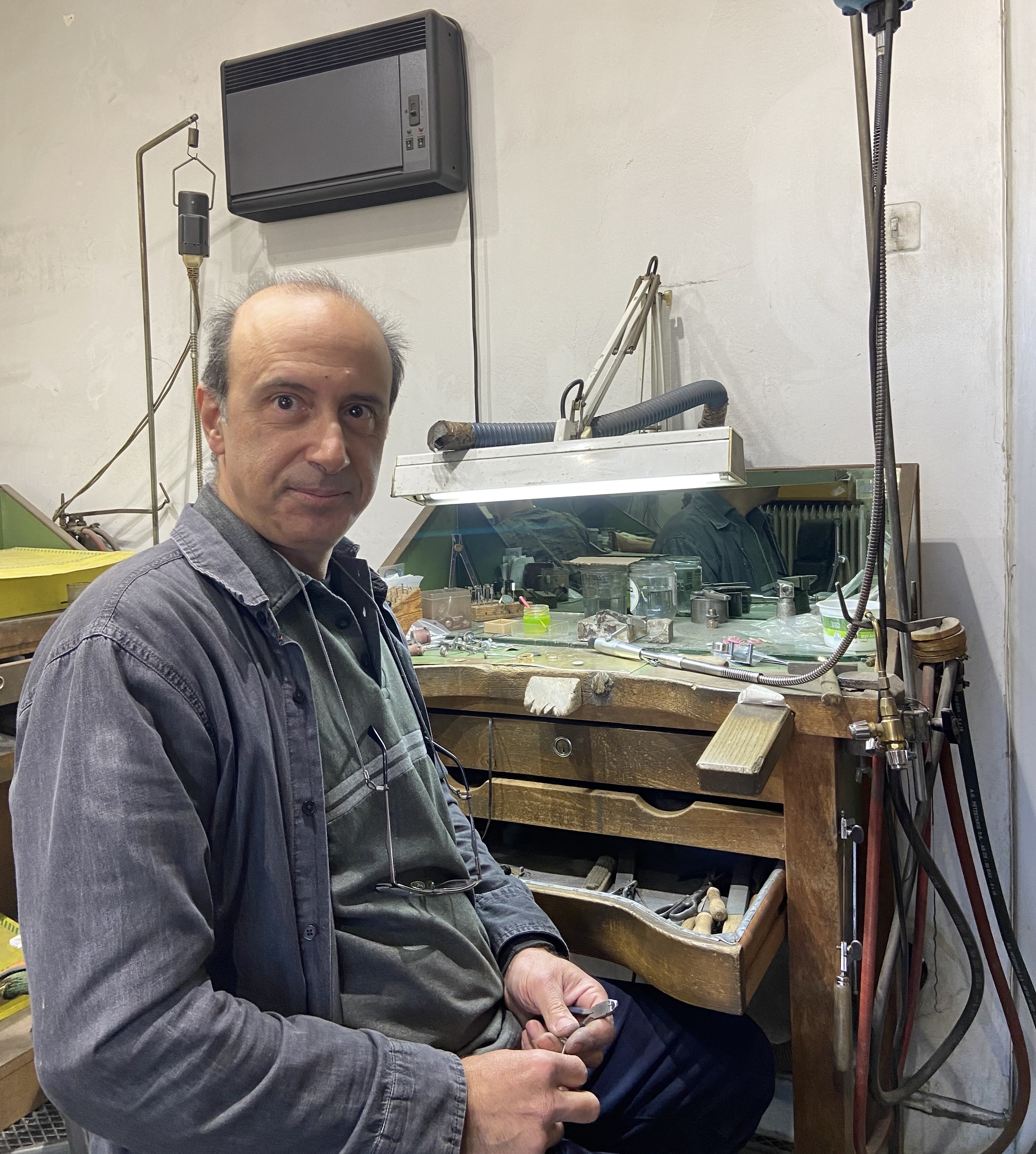 «Στην Ελλάδα σήμερα κανείς δεν θέλει να γίνει αργυροχρυσοχόος»-2