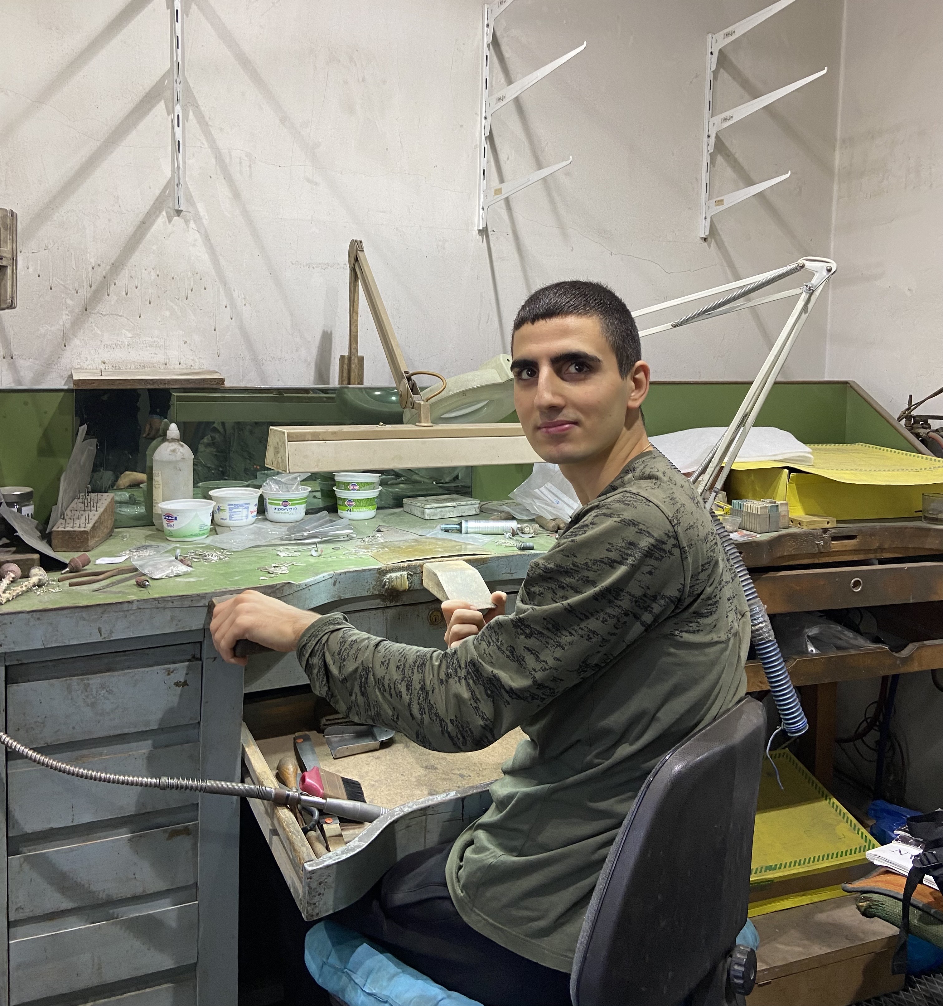 «Στην Ελλάδα σήμερα κανείς δεν θέλει να γίνει αργυροχρυσοχόος»-3