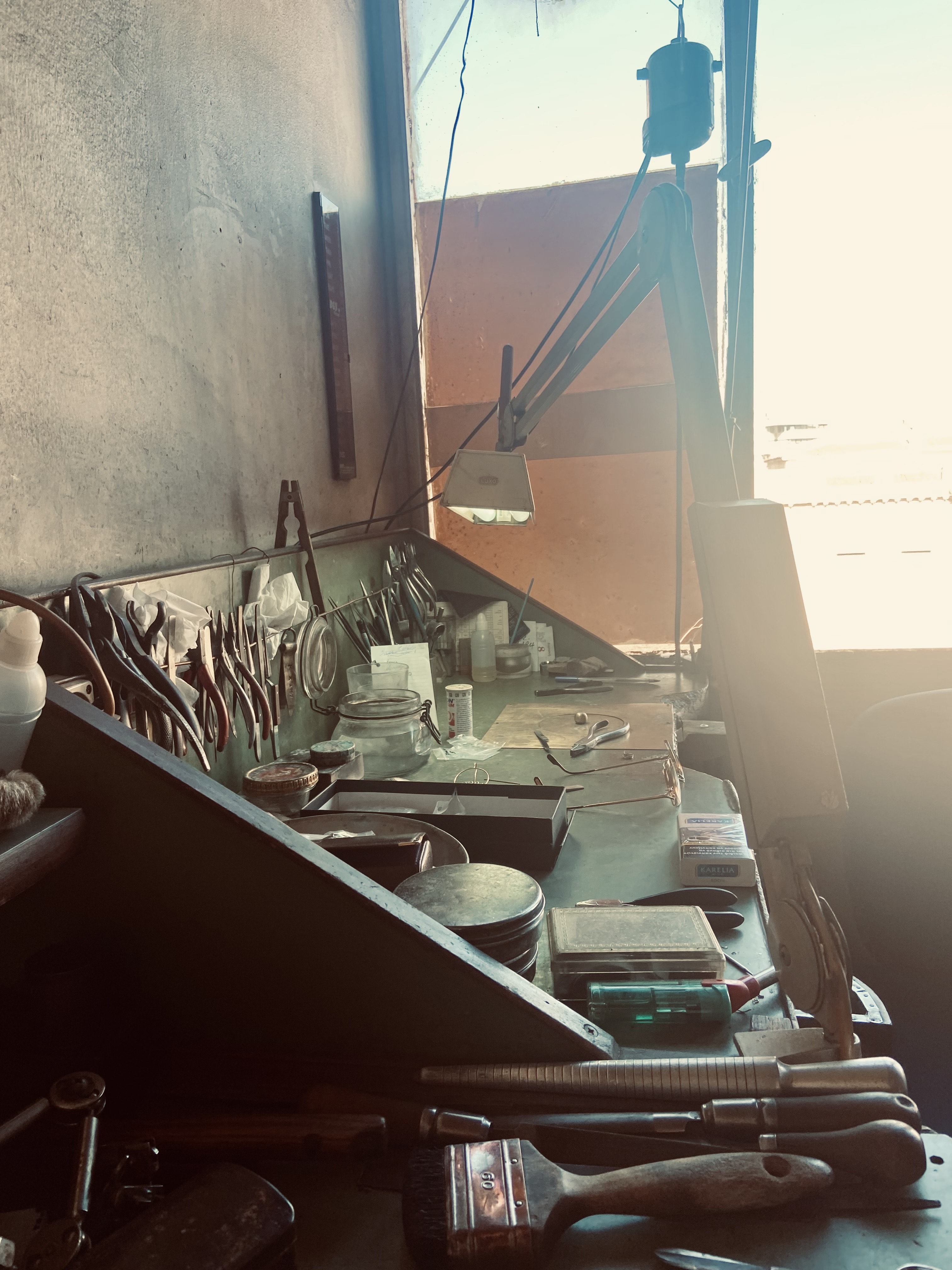 «Στην Ελλάδα σήμερα κανείς δεν θέλει να γίνει αργυροχρυσοχόος»-8