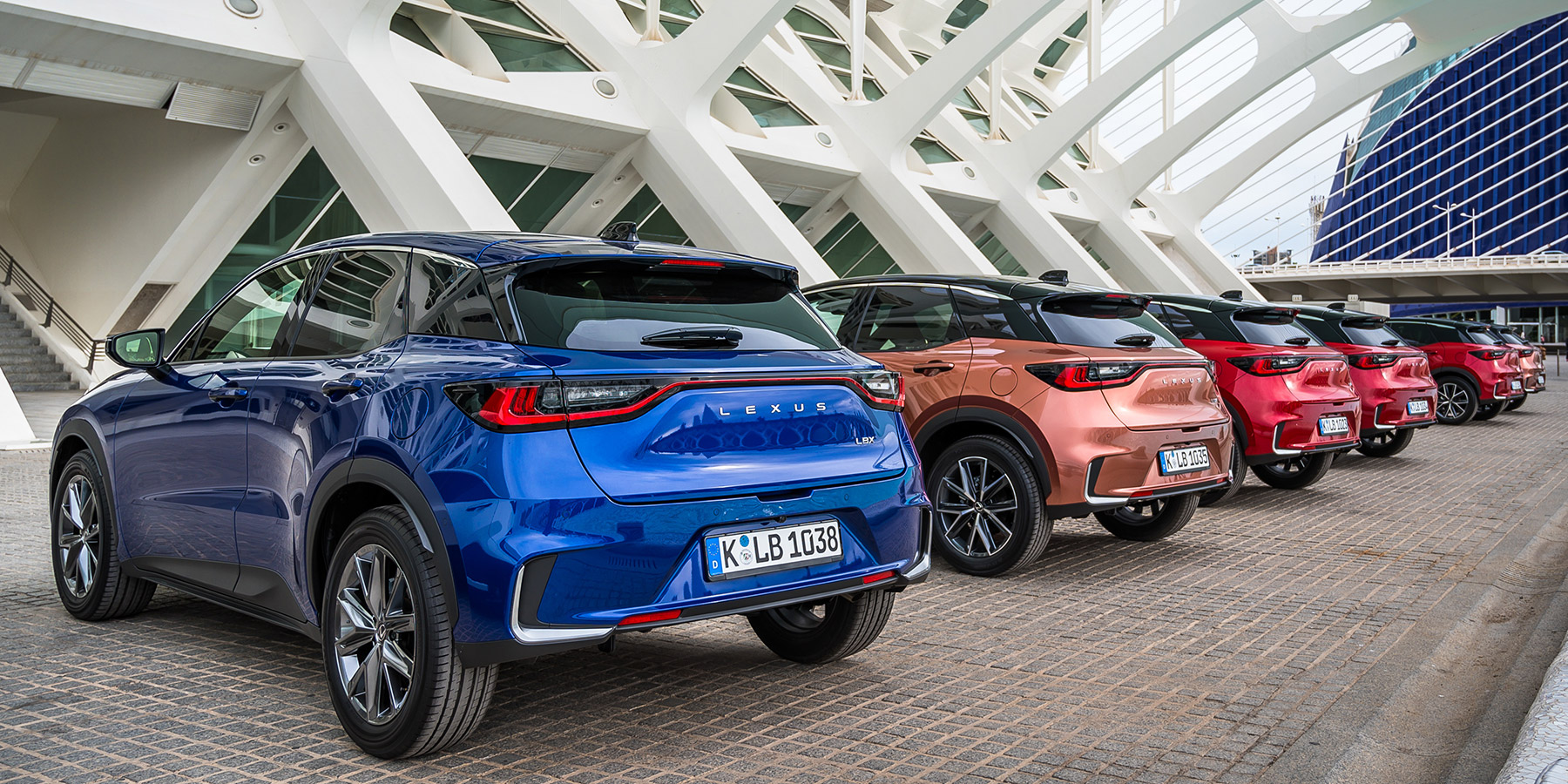 Οδηγούμε το νέο Lexus LBX-2