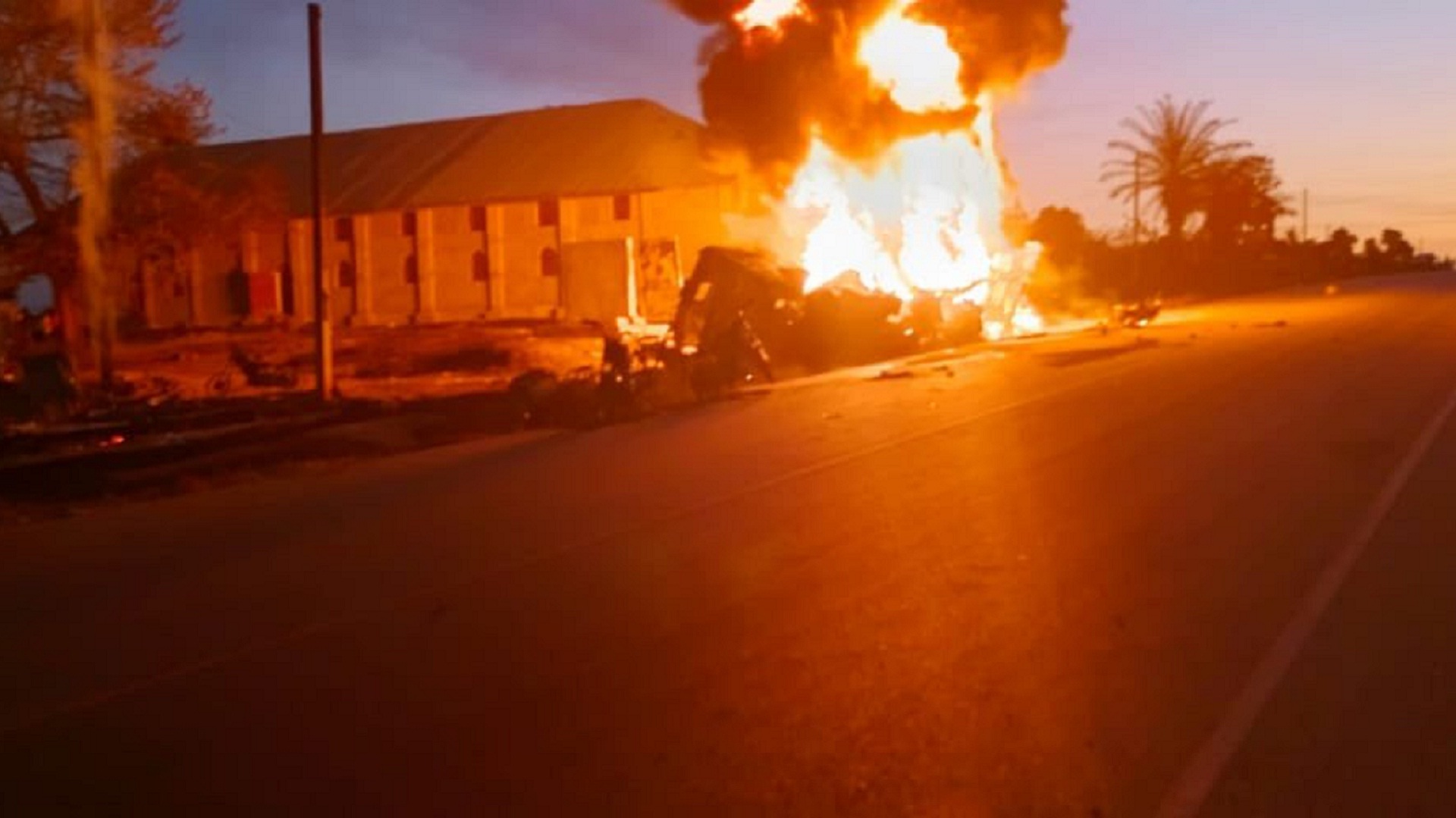 Λιβερία: Βυτίο «τιμωρεί» με θάνατο δεκάδες που πήγαν να κλέψουν καύσιμα (βίντεο)-1