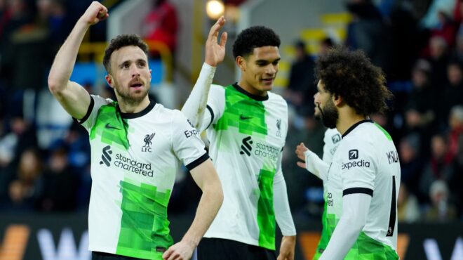 premier-league-η-λίβερπουλ-επέστρεψε-στην-κορυφή-562801357