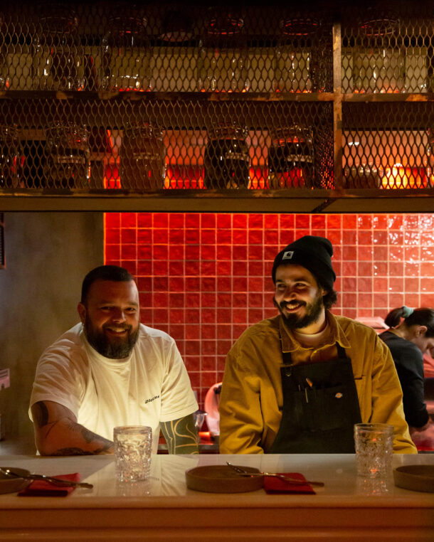 Φαγητό μετά το θέατρο: 8 κουζίνες στην Αθήνα που κλείνουν αργά την αυλαία-1