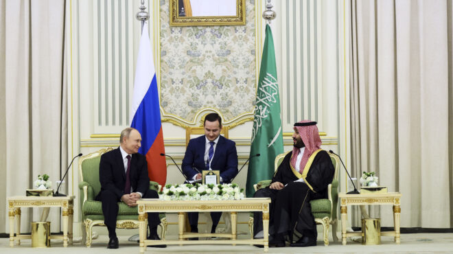 πούτιν-και-μπιν-σαλμάν-θέλουν-κοινό-μ-562769665