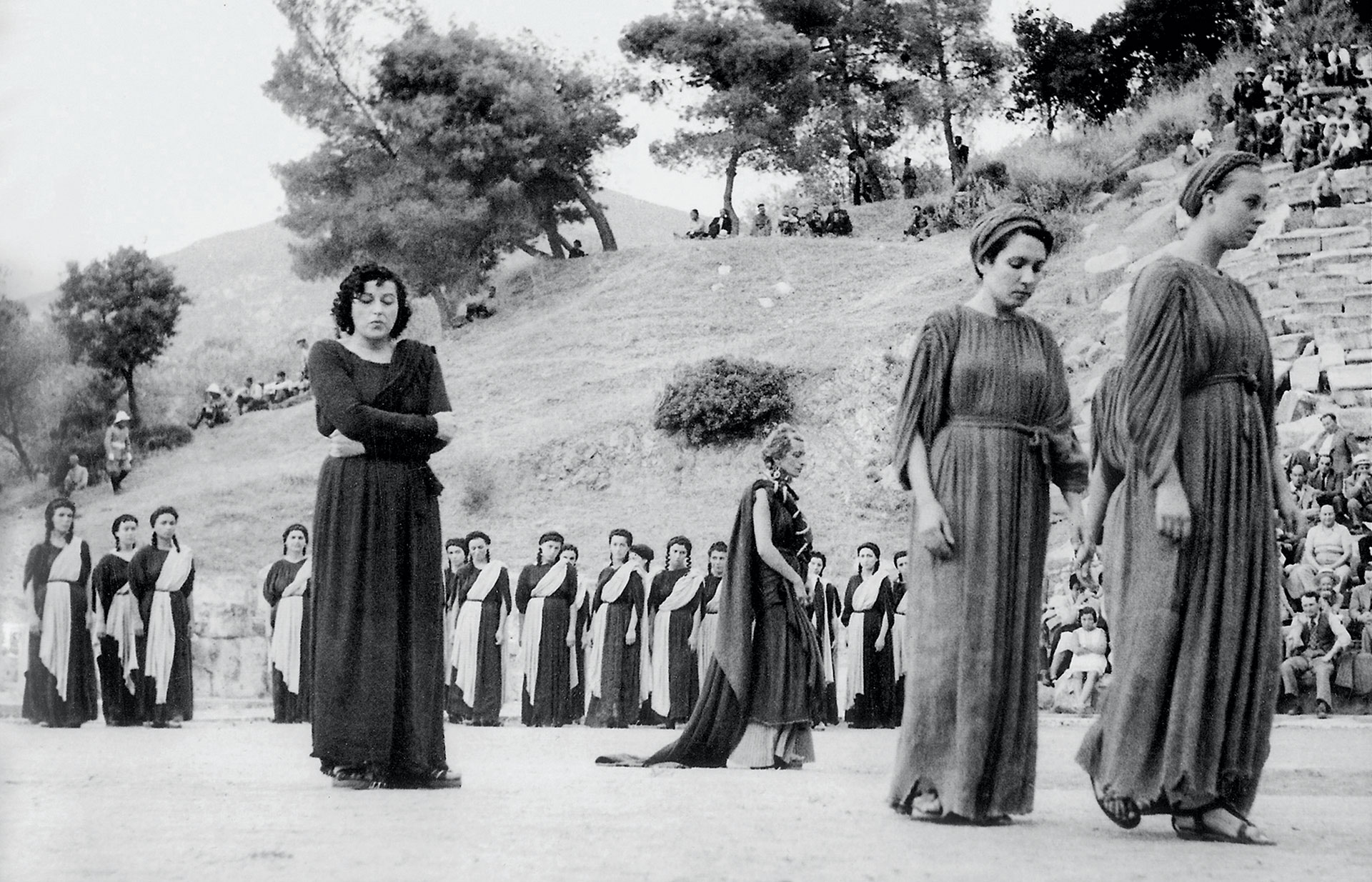 Μεγάλες πρεμιέρες – Εις το θέατρον της Επιδαύρου-1