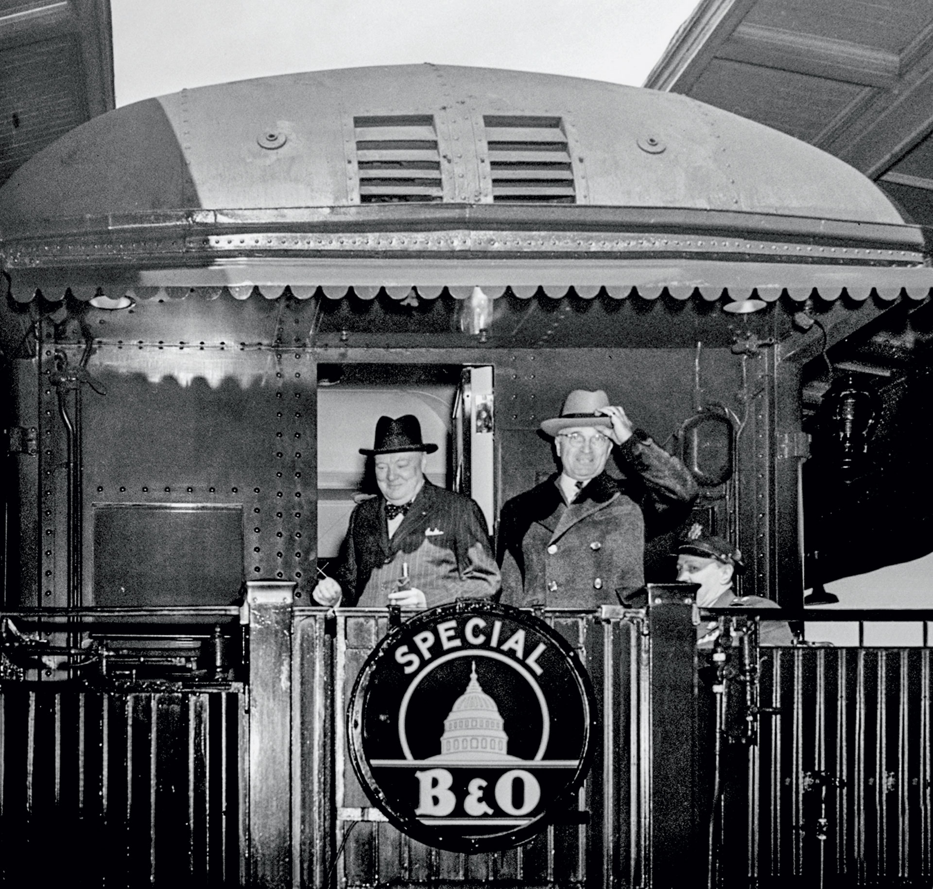 Ουίνστον Τσώρτσιλ – Σας λέγω, προσέξατε!-1