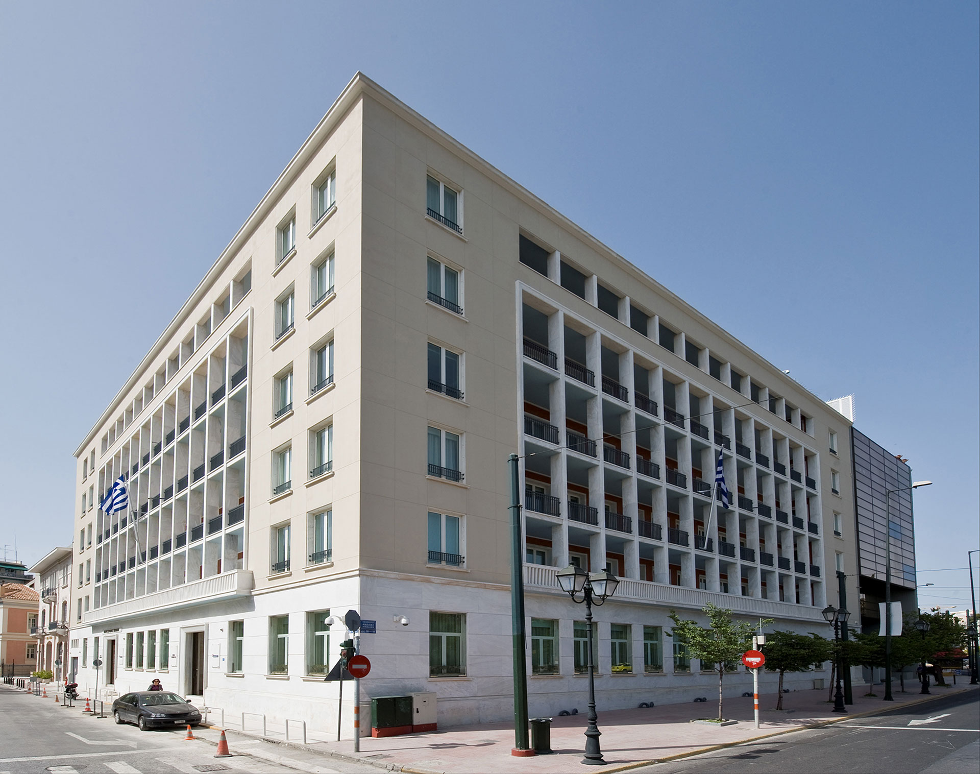 Διαβάστε στην «Καθημερινή της Κυριακής»-3