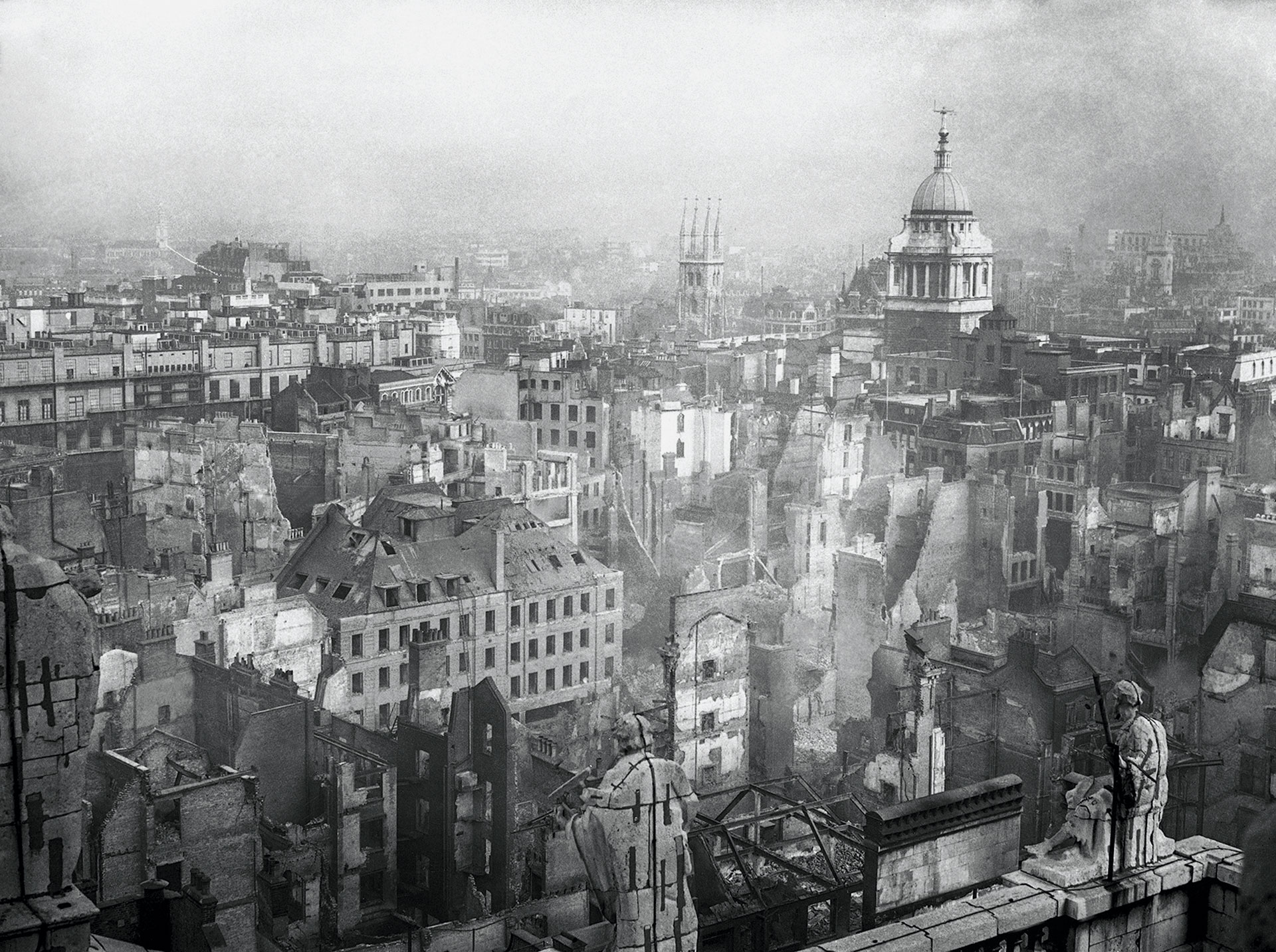 Η μάχη της Αγγλίας – Σφοδραί επιδρομαί-6