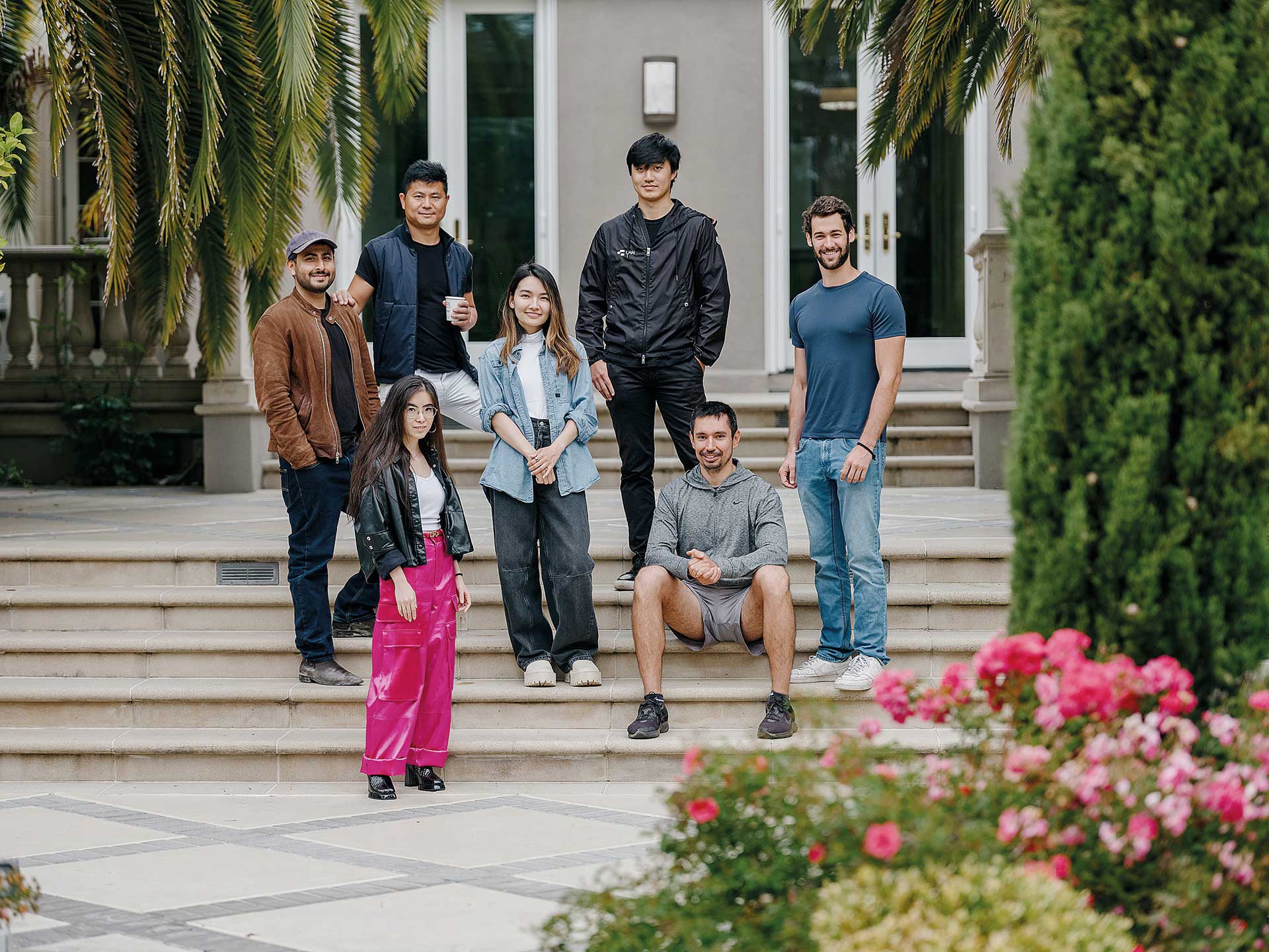 Μέσα σε μία hi-tech έπαυλη που θυμίζει φοιτητικό κοιτώνα-6