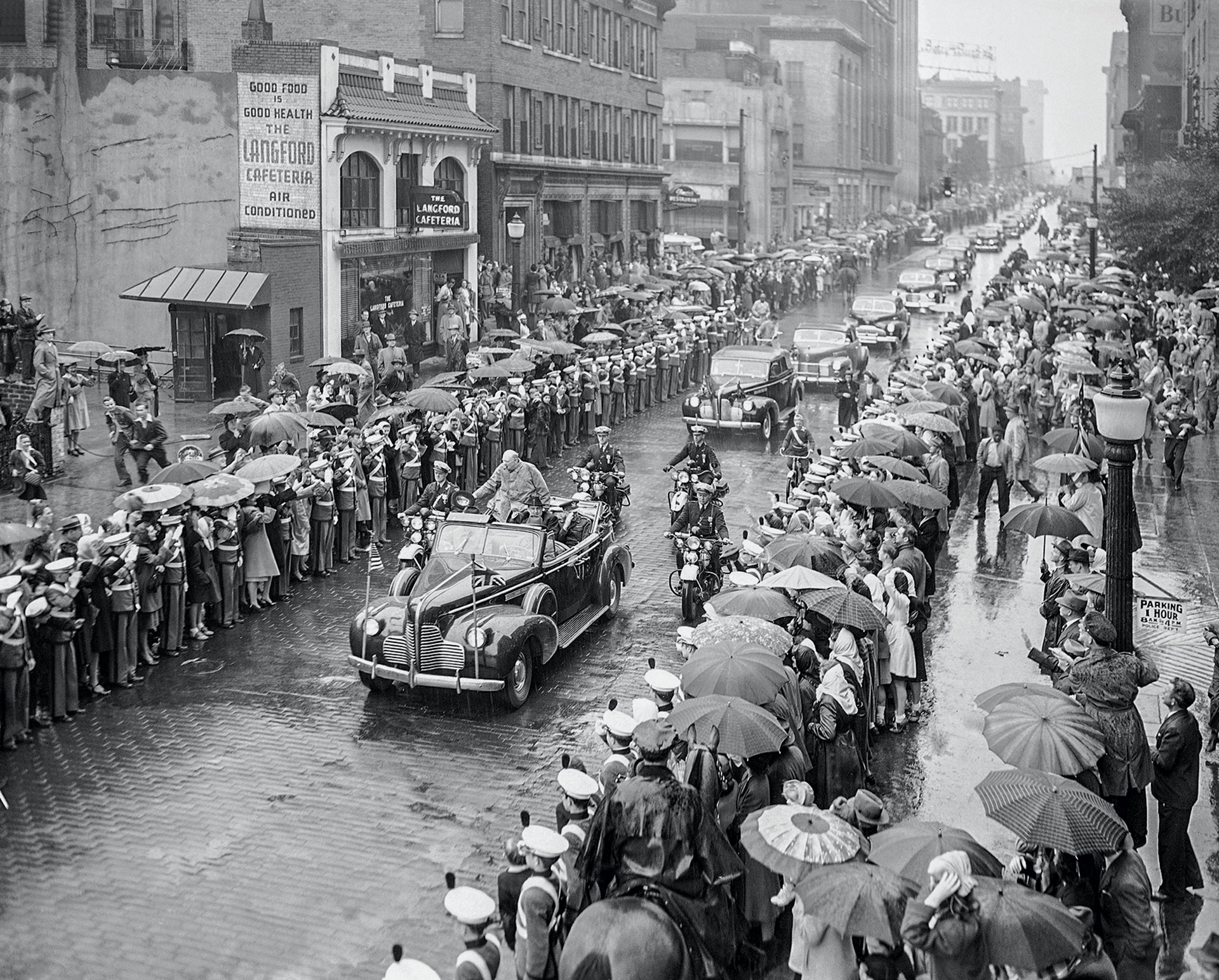 Ουίνστον Τσώρτσιλ – Σας λέγω, προσέξατε!-6
