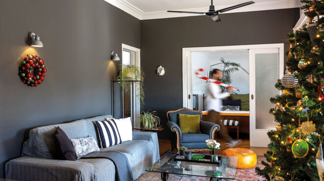 ενα-ρετρό-διαμέρισμα-στα-πατήσια-που-θ-562804624