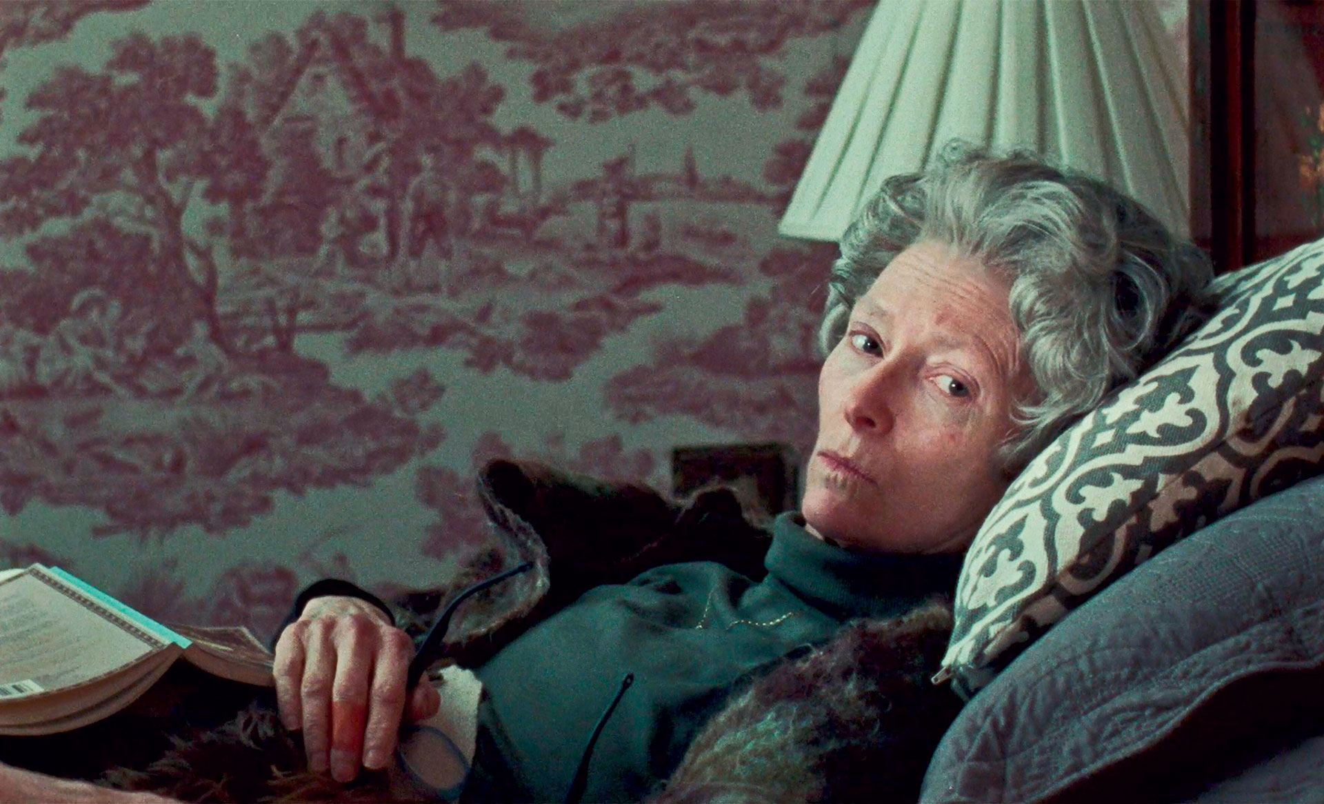 Τίλντα Σουίντον: «Στο σχολείο με πείραζαν δίχως έλεος»-2