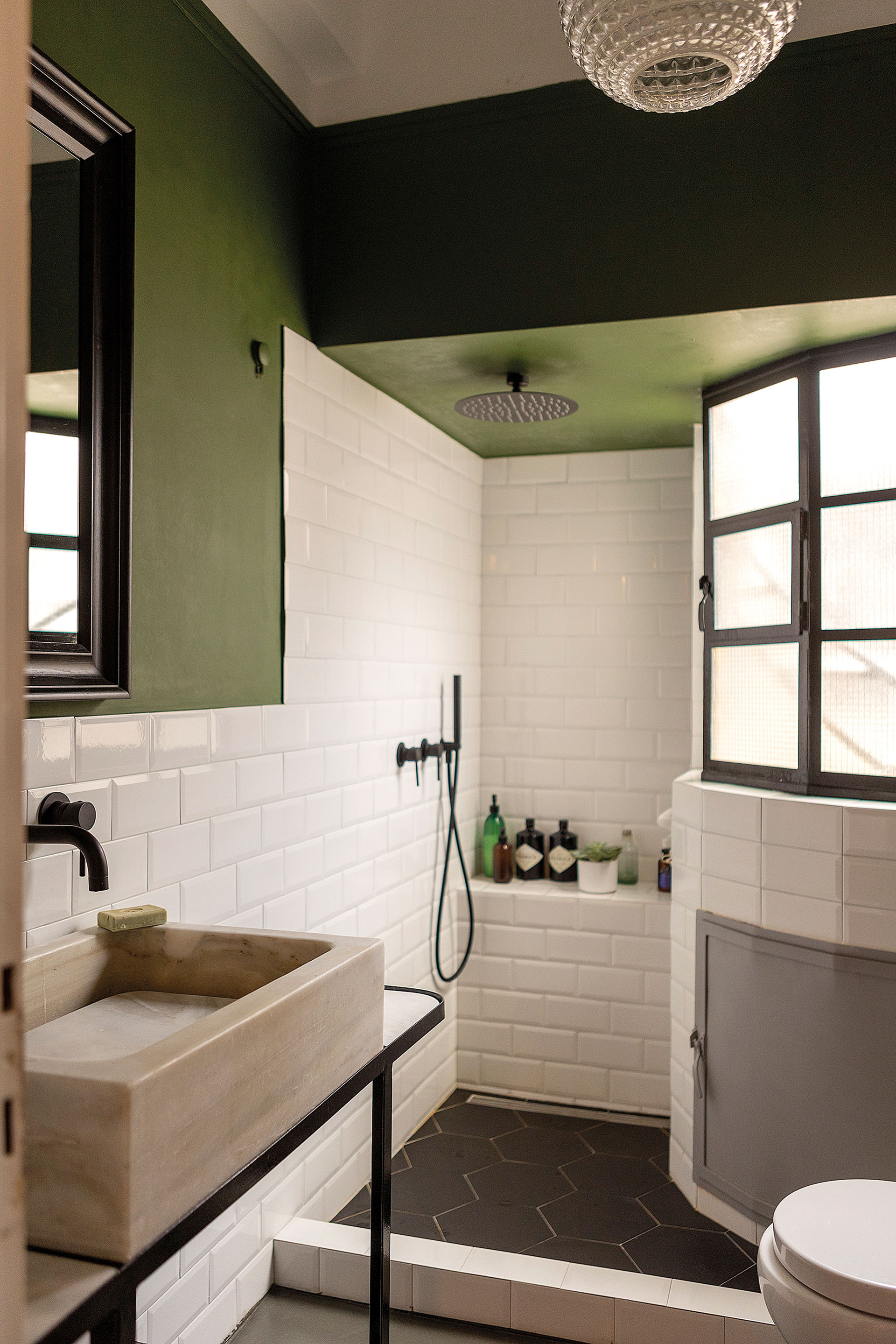 Ενα ρετρό διαμέρισμα στα Πατήσια που θυμίζει «παλιά Αθήνα»-1