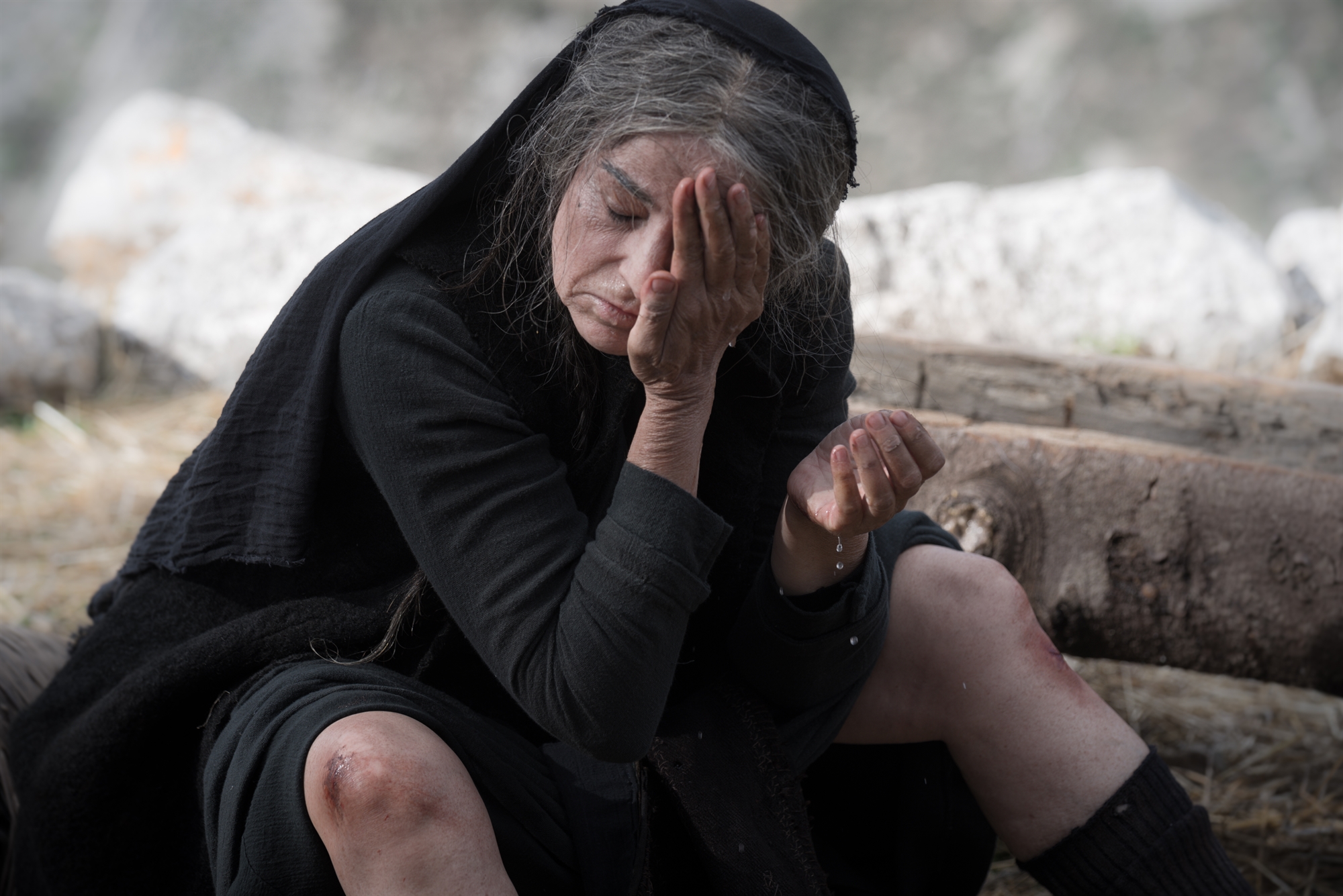 Καρυοφυλλιά Καραμπέτη στην «Κ»: Η κοινωνία που γέννησε το «τέρας»-4