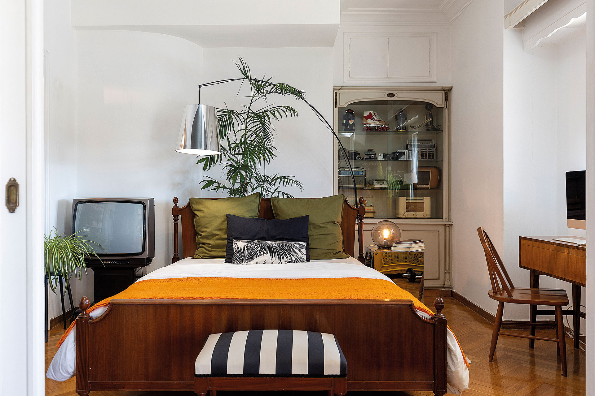 Ενα ρετρό διαμέρισμα στα Πατήσια που θυμίζει «παλιά Αθήνα»-2