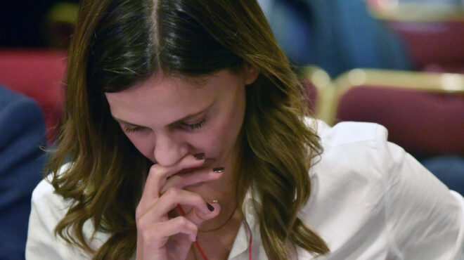 βουκολικό-θρίλερ-για-τη-νέα-αριστερά-562800121