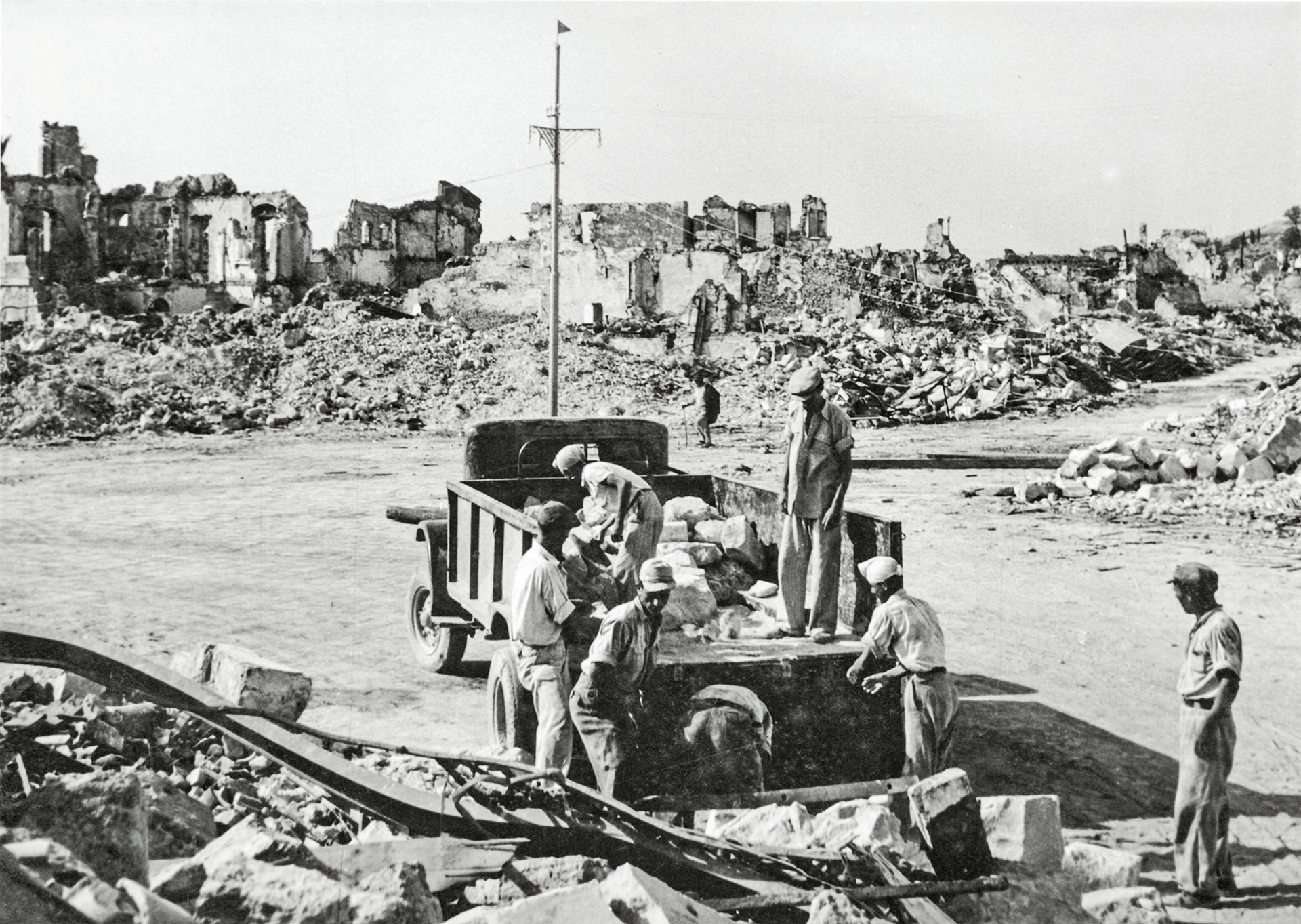 Ελένη Βλάχου – όλεθρος ασυλλήπτου εκτάσεως-17