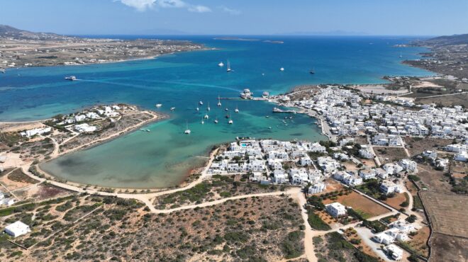 πέντε-βίλες-στην-αντίπαρο-πωλήθηκαν-σ-562790293