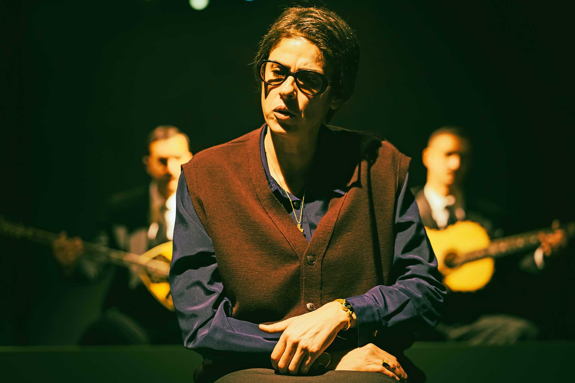 Τέσσερις ρεμπέτισσες στο σανίδι-2