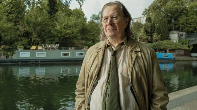 μία-διαφορετική-κατασκοπική-σειρά-με-562795846