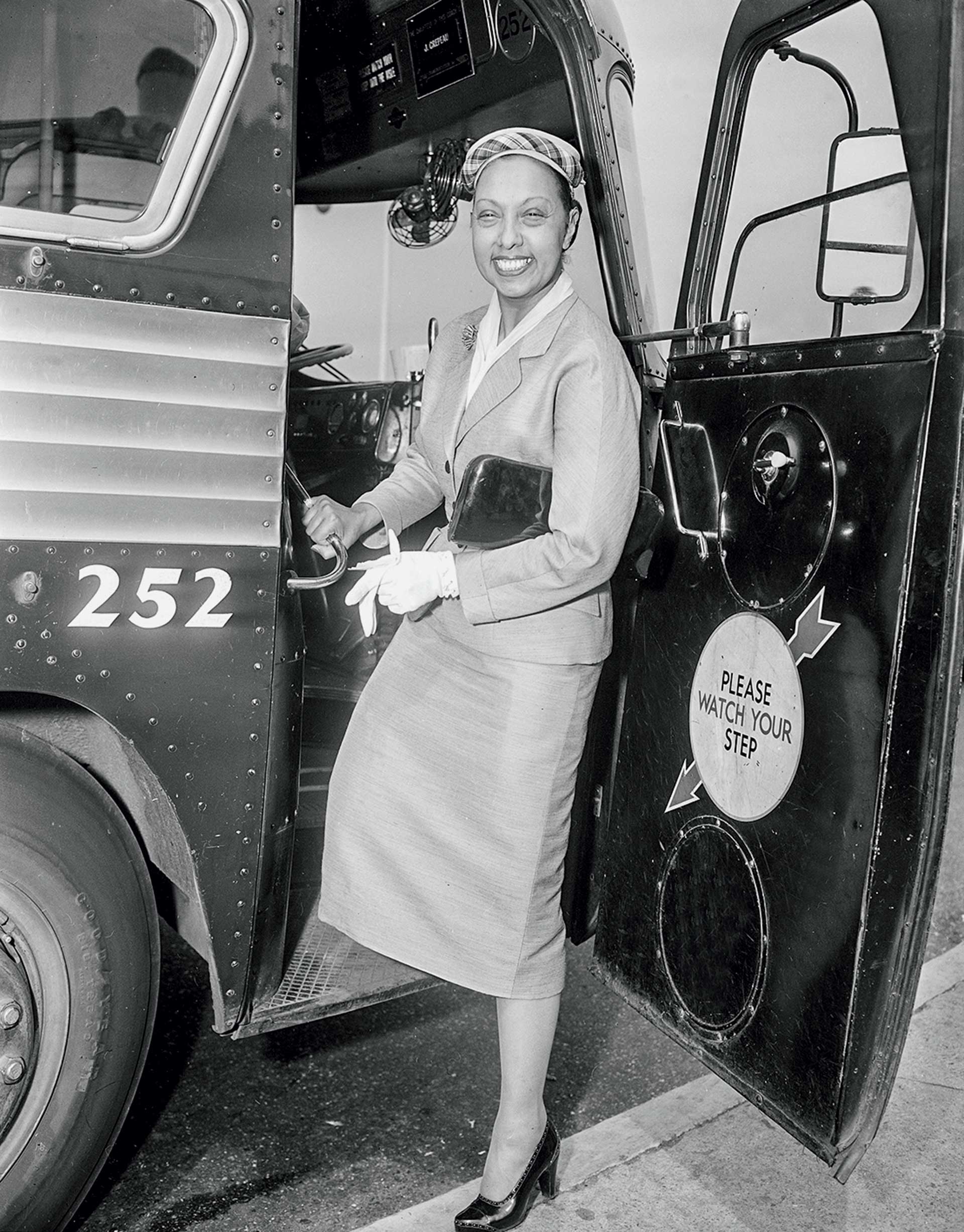 Ζοζεφίν Μπέικερ – Ολη ζωικότητα, όλη μορφασμούς!-20