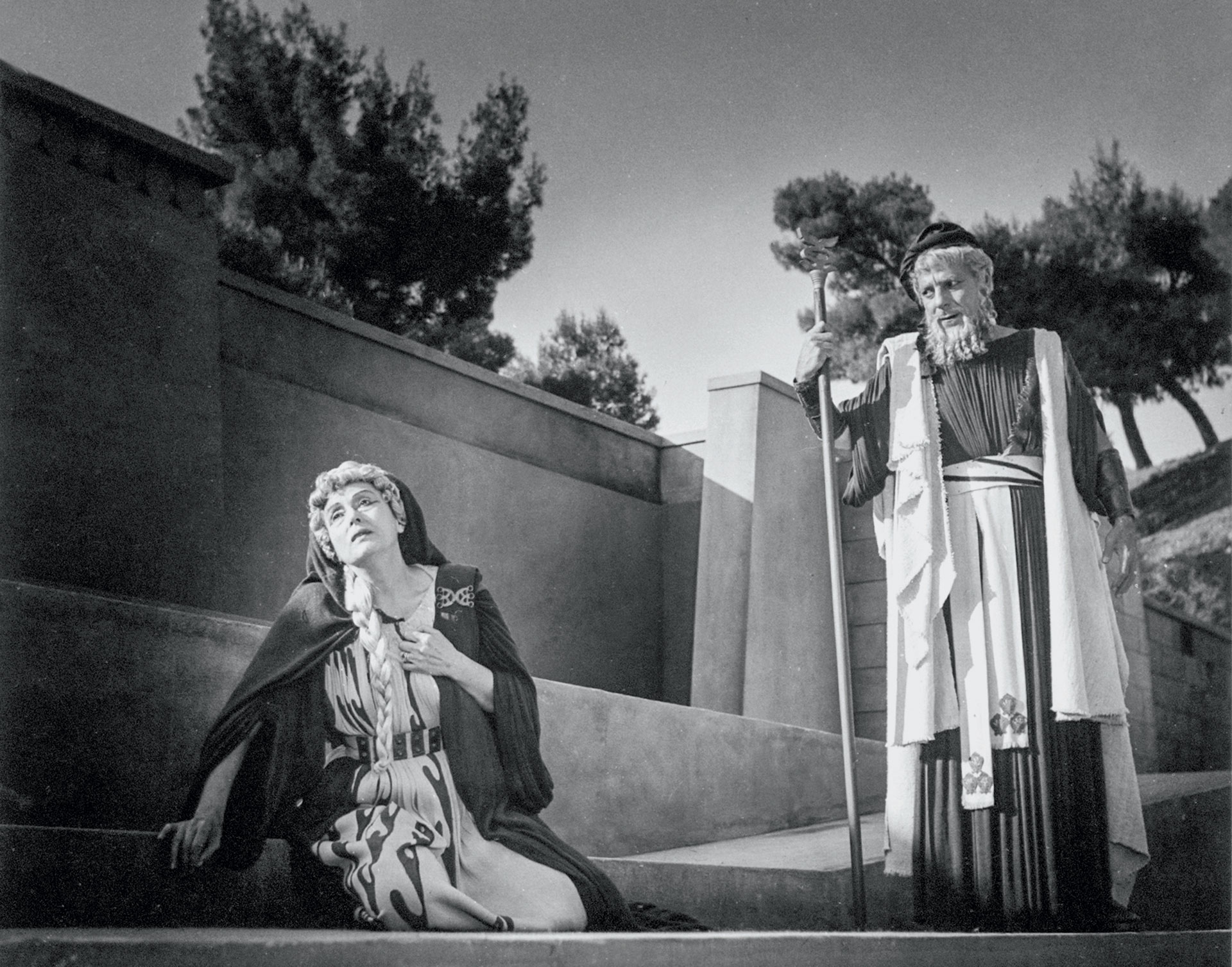 Μεγάλες πρεμιέρες – Εις το θέατρον της Επιδαύρου-21