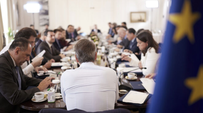 η-ευρω-εξαίρεση-και-η-επιστολική-562762558