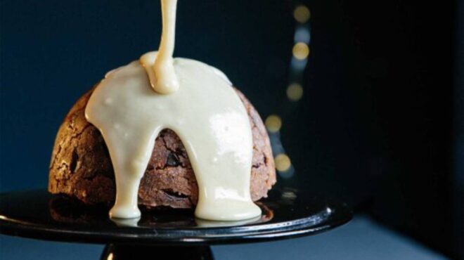 aγγλική-χριστουγεννιάτικη-πουτίγκα-christmas-562792993