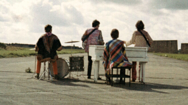 από-τον-αϊνστάιν-στη-μαρίνα-σάττι-562806181