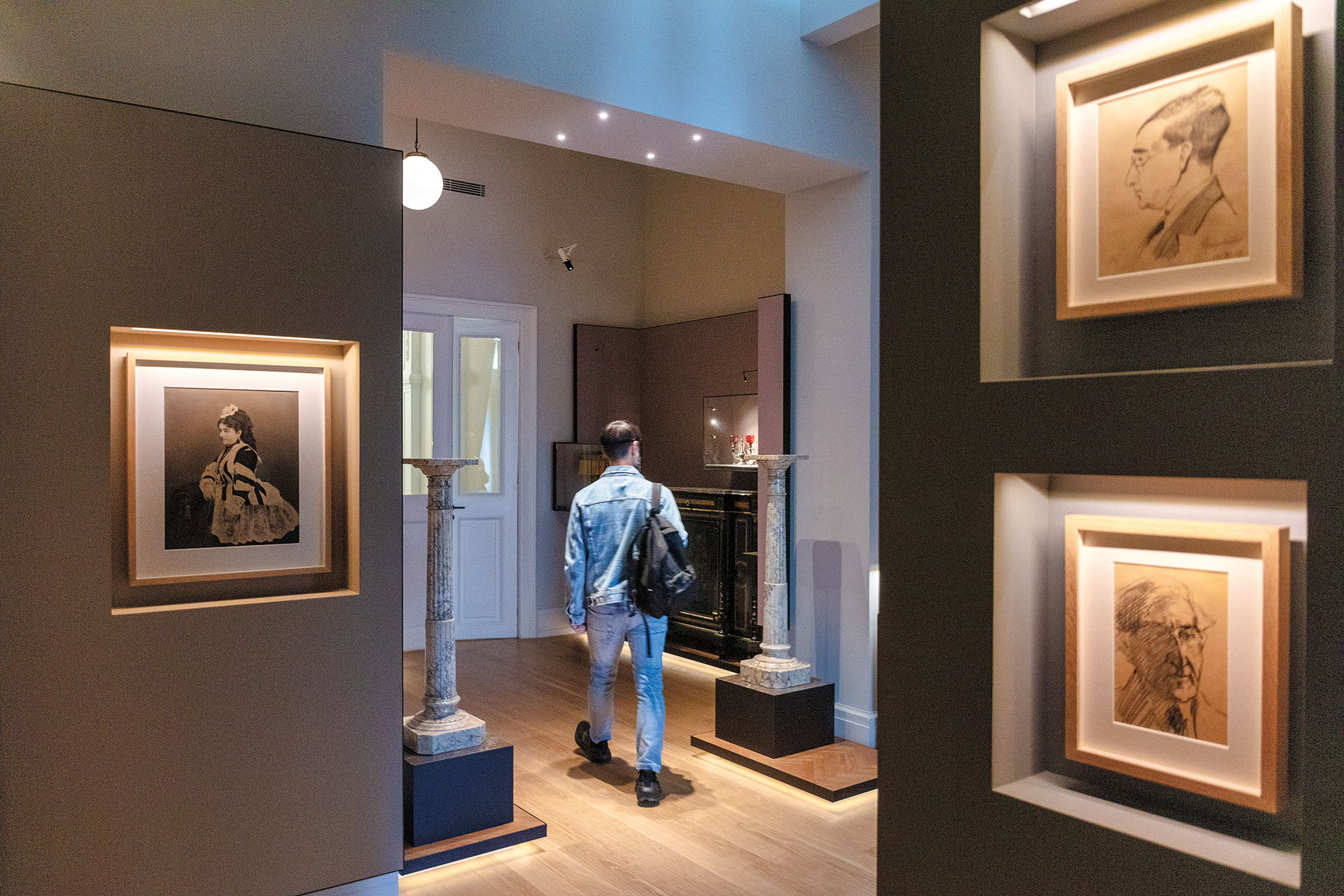 Μία βόλτα στην Πλάκα, τη «γειτονιά των θεών»-6