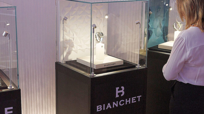 σημαντική-πτώση-της-ζήτησης-για-ακριβ-562774684