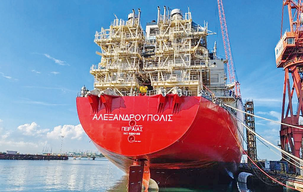 Πιάνει λιμάνι το FSRU «Αλεξανδρούπολις»-1