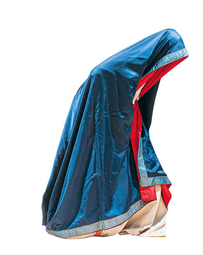 Ντύνοντας ρόλους και ψυχές-1