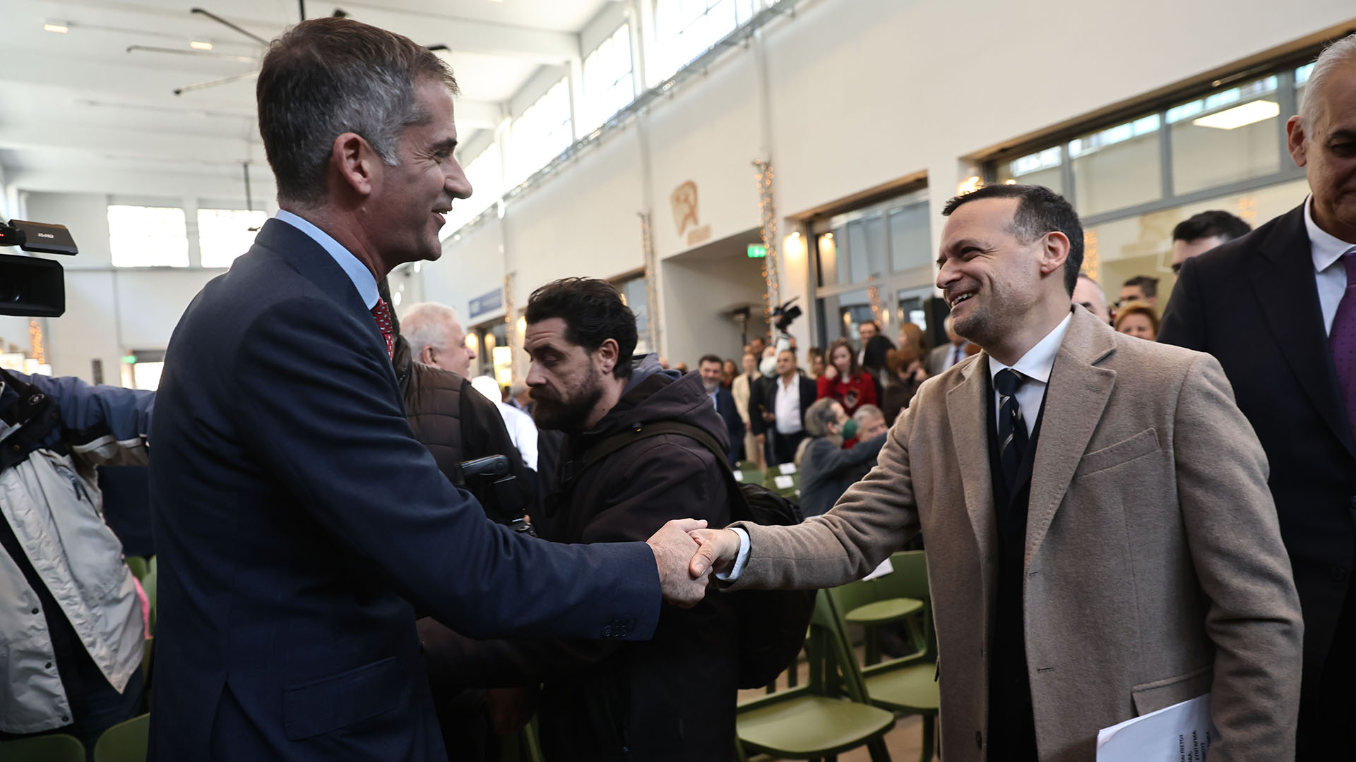 Ορκίστηκε δήμαρχος Αθηναίων ο Χάρης Δούκας – «O δήμος ξαναγυρίζει στις γειτονιές» (φωτογραφίες)-2